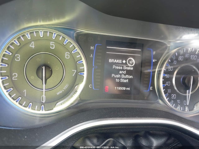 1C3CCCAB1GN109736 Chrysler 200