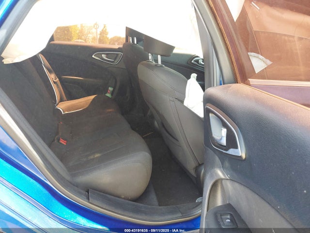 1C3CCCAB1GN109736 Chrysler 200
