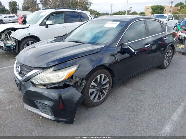 Nissan 2017 2017 1N4AL3APXHC285279 Image 2