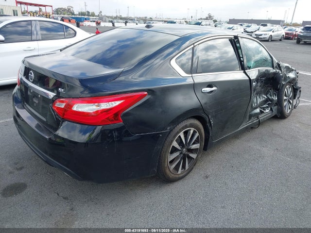 Nissan 2017 2017 1N4AL3APXHC285279 Image 4