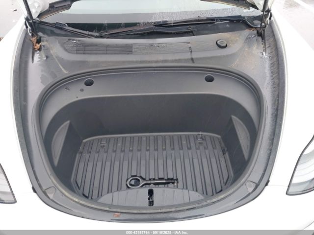 2023 TESLA MODEL 3 5YJ3E1EA6PF466811 Photo 9