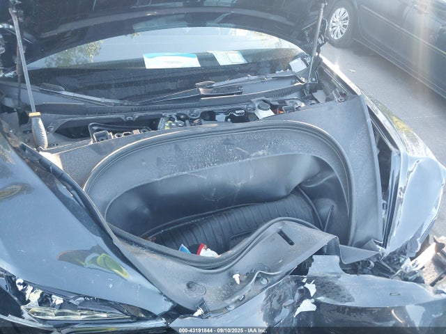 2025 TESLA MODEL 3 5YJ3E1ET6SF008180 Photo 9