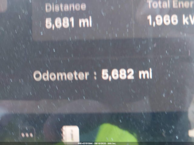 2025 TESLA MODEL 3 5YJ3E1ET6SF008180 Photo 6