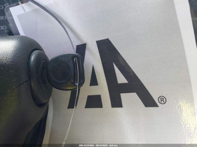 2001 GMC YUKON XL 1500 3GKEC16T61G286717 Photo 10