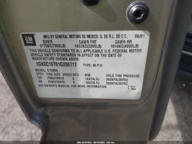 2001 GMC YUKON XL 1500 3GKEC16T61G286717 Photo 8