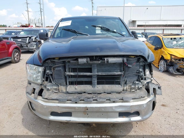43192089 :رقم المزاد ، 1C6RR7GT2JS118098 vin ، 2018 Ram 1500 Big Horn Quad Cab 4x4 6'4 Box مزاد بيع