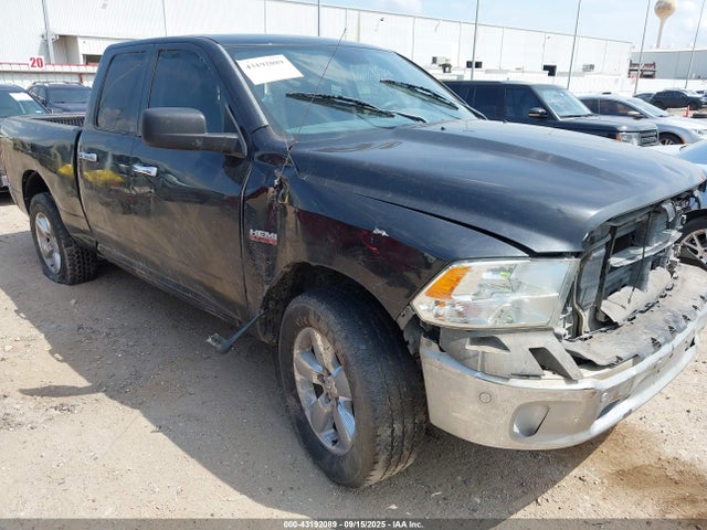 43192089 :رقم المزاد ، 1C6RR7GT2JS118098 vin ، 2018 Ram 1500 Big Horn Quad Cab 4x4 6'4 Box مزاد بيع