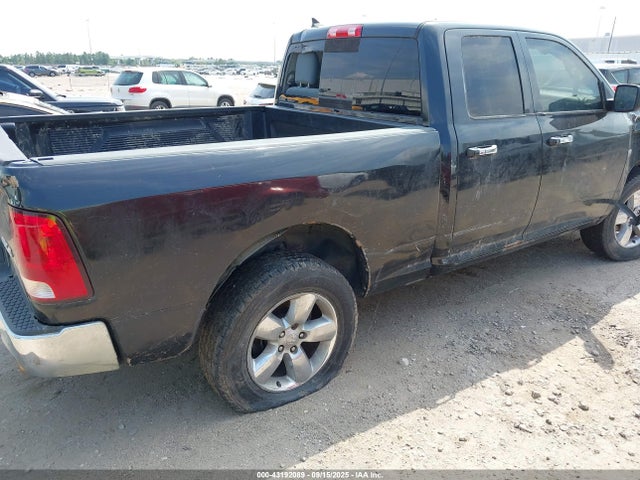 43192089 :رقم المزاد ، 1C6RR7GT2JS118098 vin ، 2018 Ram 1500 Big Horn Quad Cab 4x4 6'4 Box مزاد بيع