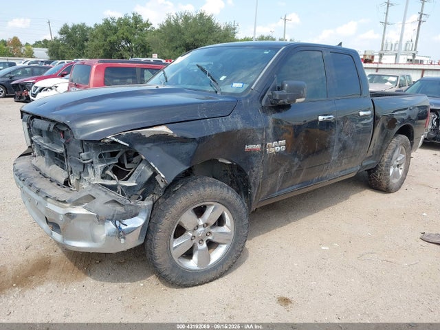 43192089 :رقم المزاد ، 1C6RR7GT2JS118098 vin ، 2018 Ram 1500 Big Horn Quad Cab 4x4 6'4 Box مزاد بيع