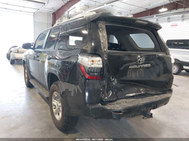 2014 TOYOTA 4RUNNER JTEBU5JR1E5200897 Photo 2