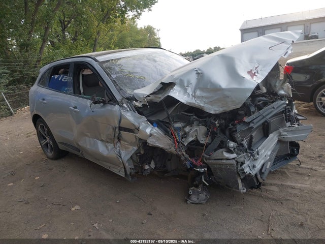 2018 JAGUAR F-PACE SADCL2FX7JA279774 Photo 5