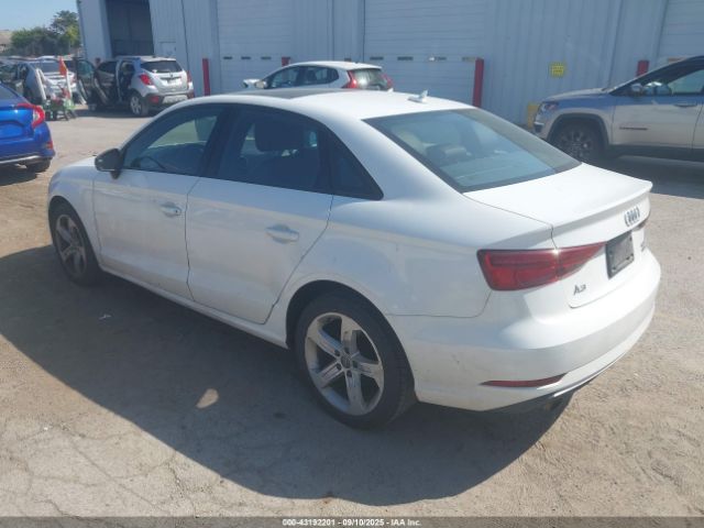 2017 AUDI A3 WAUB8GFF3H1066728 Photo 2