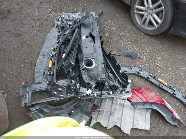 GMC l5p 2025 1GT4UNEY7SF256265 Image 12