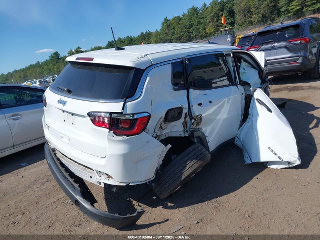 Jeep Compass 2024 3C4NJDAN5RT135429 Image 4