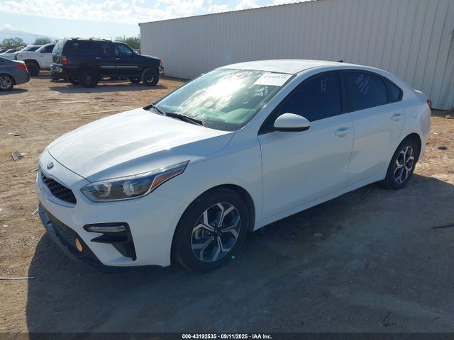KIA mpi nu 2021 3KPF24AD3ME374855 Image 2