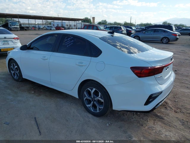 KIA mpi nu 2021 3KPF24AD3ME374855 Image 3