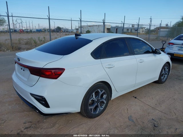 KIA mpi nu 2021 3KPF24AD3ME374855 Image 4