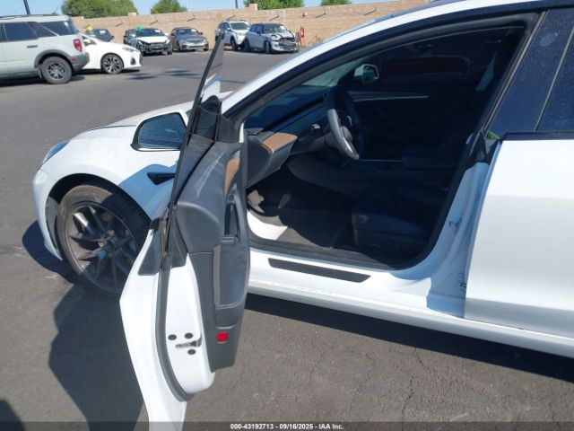 2023 TESLA MODEL 3 5YJ3E1EAXPF419944 Photo 4