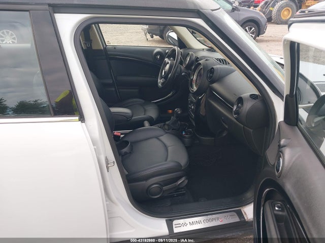 2013 MINI COUNTRYMAN WMWZC3C59DWP22218 Photo 4