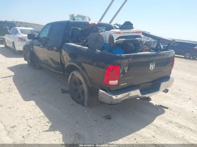2018 RAM 1500 1C6RR6LT1JS187820 Photo 2