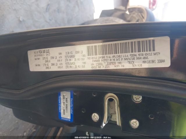 2018 RAM 1500 1C6RR6LT1JS187820 Photo 8
