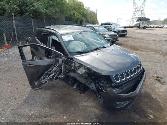 Jeep 2020 2020 3C4NJDBB0LT132109 Image 6