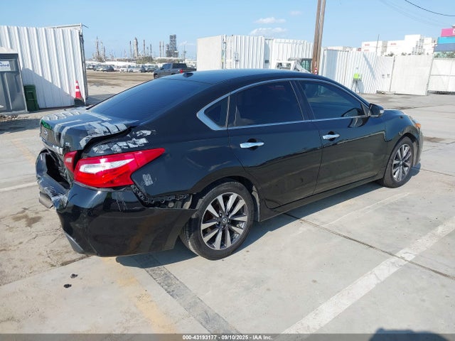 1N4AL3AP6HC233566 Nissan 2017