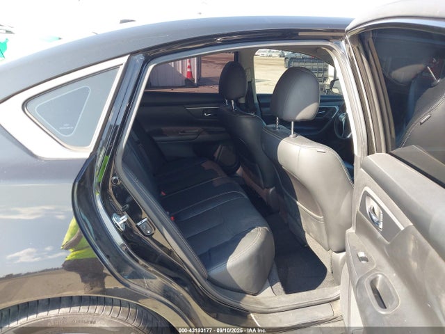 1N4AL3AP6HC233566 Nissan 2017