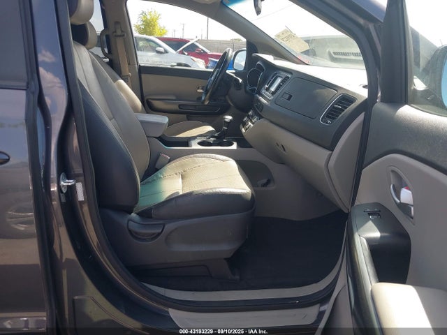 KNDMB5C11H6339419 KIA 2017