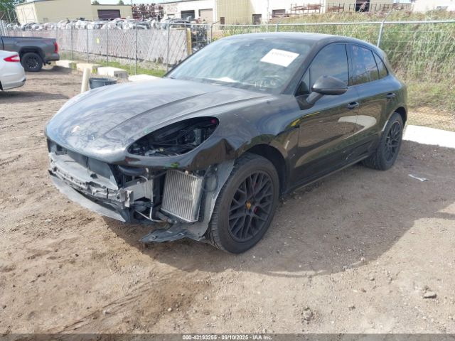 2017 PORSCHE MACAN WP1AG2A54HLB54466 Photo 1