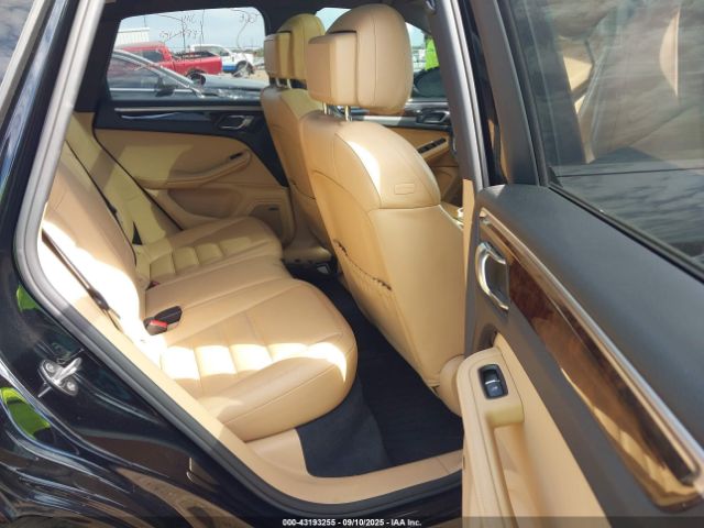2017 PORSCHE MACAN WP1AG2A54HLB54466 Photo 7