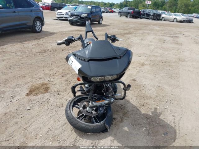 2019 HARLEY-DAVIDSON FLTRX 1HD1KHC1XKB632155 Photo 4