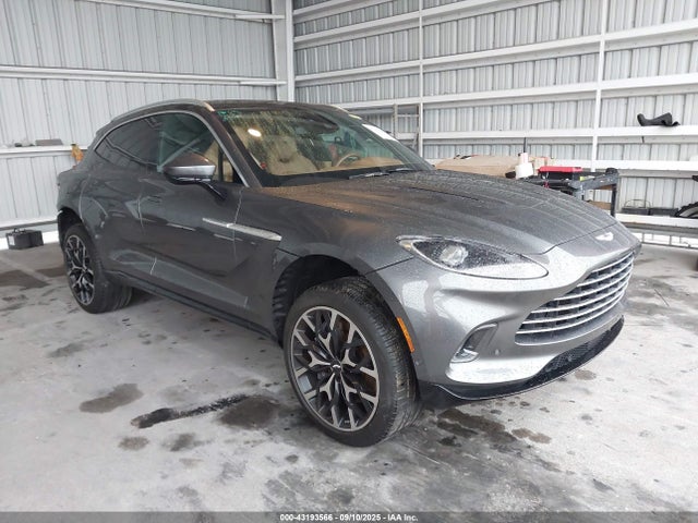 2021 ASTON MARTIN DBX SCFVUJAW8MTV03560