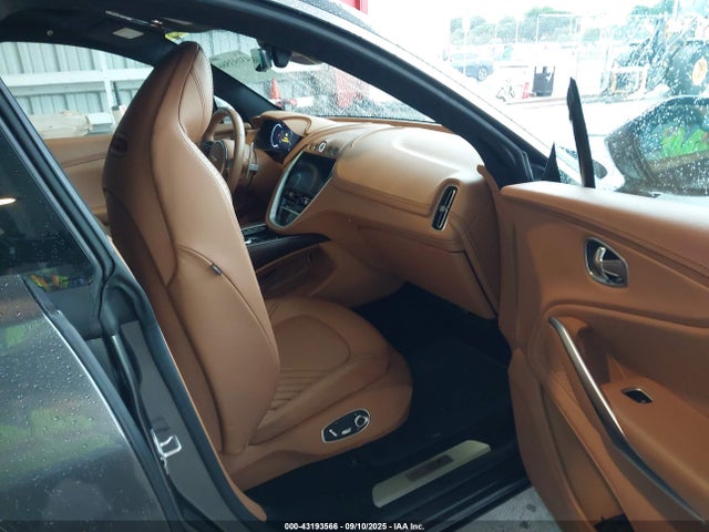 2021 ASTON MARTIN DBX SCFVUJAW8MTV03560 Photo 4