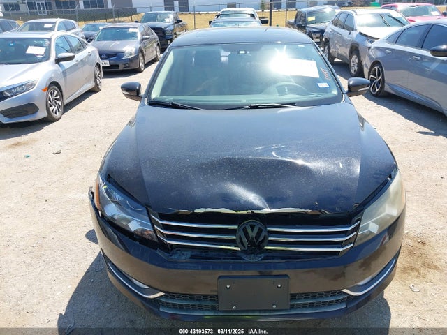 Volkswagen 2015 2015 1VWBS7A37FC055263 Image 12
