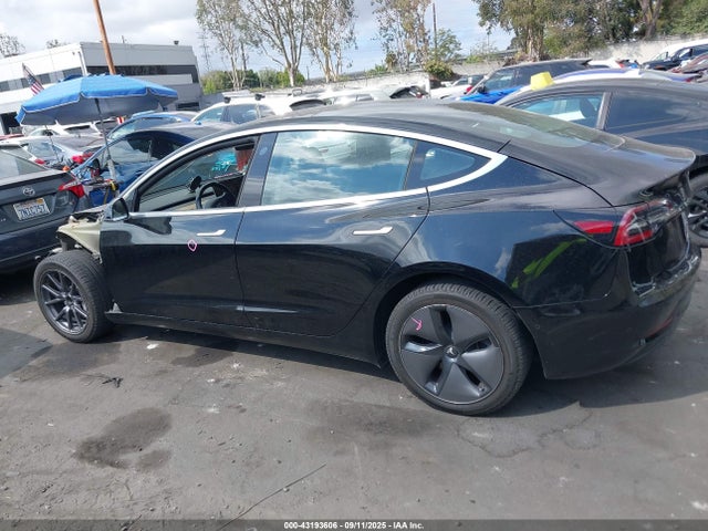 Tesla MODEL 3 2019 5YJ3E1EA2KF306028 Image 13