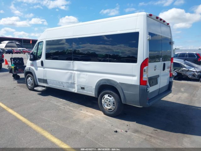 2017 RAM PROMASTER 2500 3C6TRVPG1HE514632 Photo 2