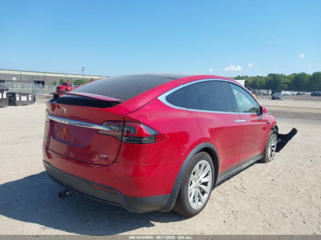 2018 TESLA MODEL X 5YJXCBE23JF136055 Photo 3