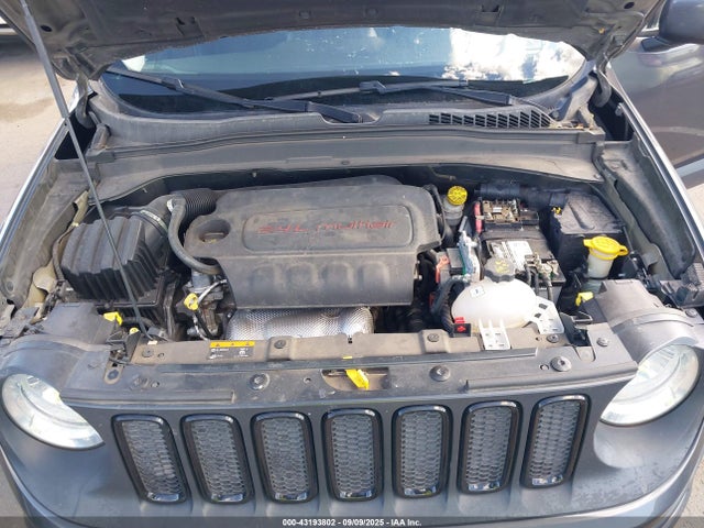 Jeep Renegade 2016 ZACCJBBT9GPC98002 Image 10