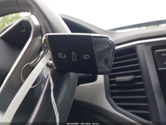 2022 VOLKSWAGEN ATLAS CROSS SPORT 1V2LC2CA8NC218499 Photo 10