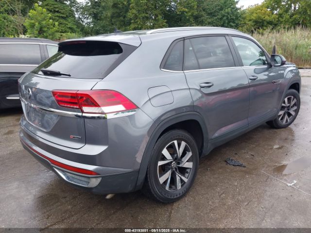 2022 VOLKSWAGEN ATLAS CROSS SPORT 1V2LC2CA8NC218499 Photo 3