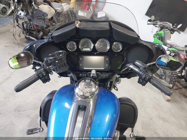 1HD1KED1XHB619590 Harley-Davidson Ultra Limited