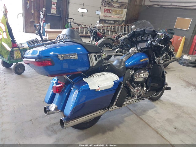 1HD1KED1XHB619590 Harley-Davidson Ultra Limited