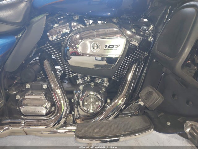 1HD1KED1XHB619590 Harley-Davidson Ultra Limited
