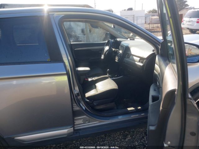 2017 MITSUBISHI OUTLANDER JA4AZ3A37HZ045135 Photo 4