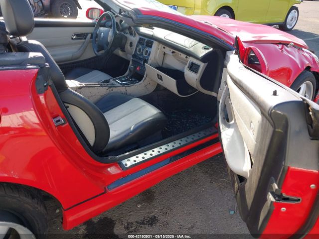 1999 MERCEDES-BENZ SLK 230 WDBKK47F5XF093205 Photo 4