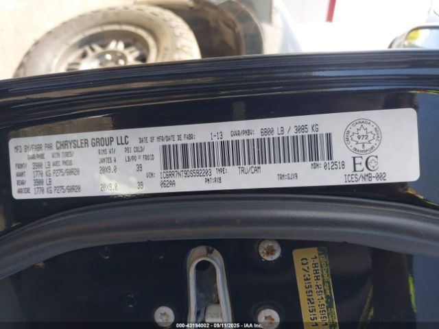 2013 RAM 1500 1C6RR7NT9DS592203 Photo 8