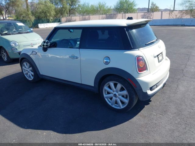 2008 MINI COOPER S WMWMF73548TT92343 Photo 2