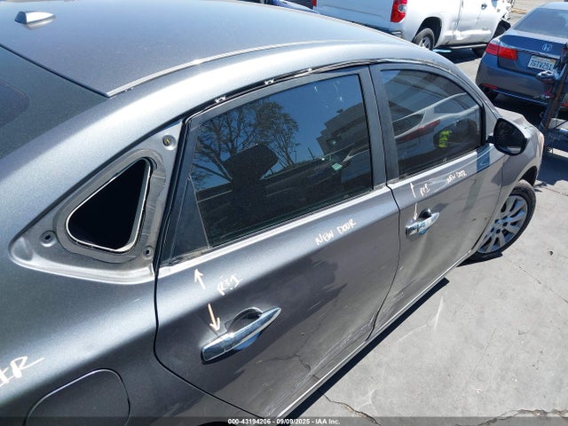 3N1AB7AP7FL633855 Nissan 2015