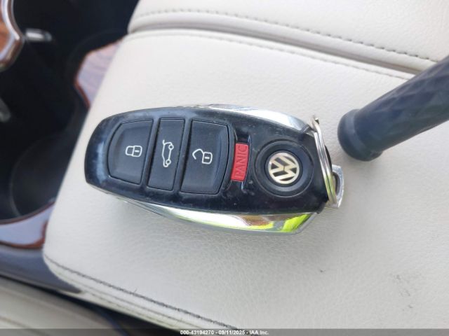 2012 VOLKSWAGEN TOUAREG WVGFK9BP6CD004257 Photo 10